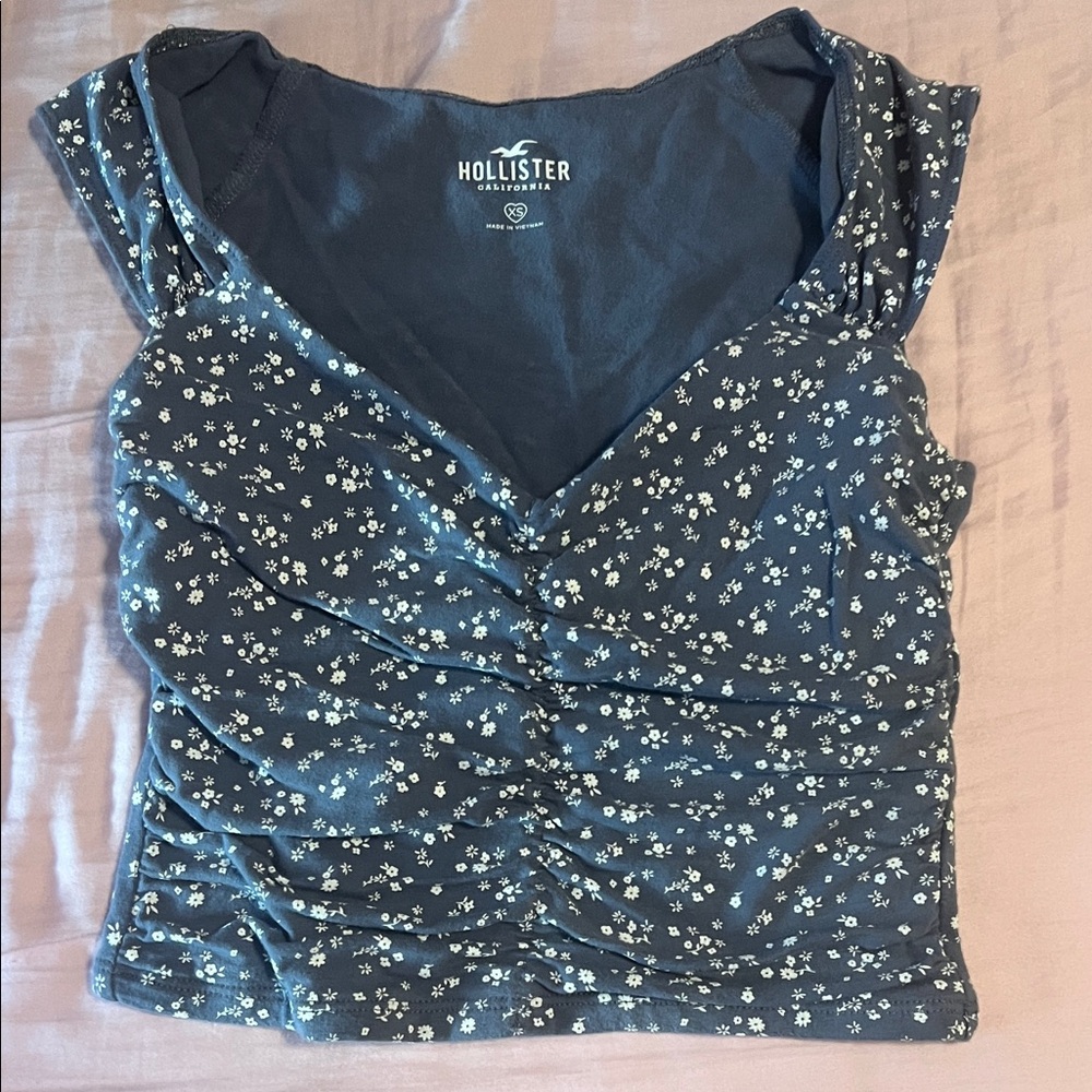 Hollister Navy Floral Crop Top